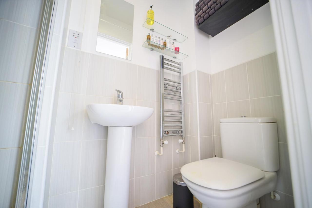 3 Bedroom House In Birmingham City Centre - Sleeps 6 Esterno foto